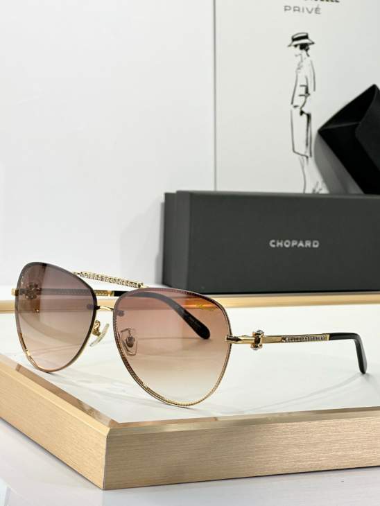 Picture of Chopard Sunglasses _SKUfw70786945fw
